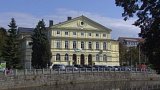 Historický českobudějovický kulturní dům Slavie radnice neprodá.