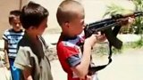 Bojovníci z IS lákají děti
