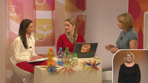Lenka Čílová a Kateřina Samková - Den Země - výstava Umění v recyklaci (chat) - 1. část