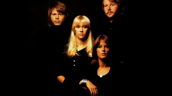 ABBA, zleva Björn Ulvaeus, Agnetha Fältskog, Anni-Frid Lyngstad a Benny Andersson, 2. pol. 70. let