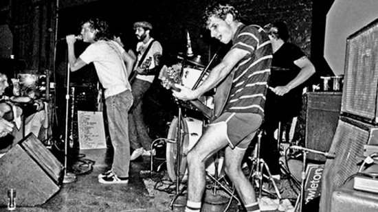 Jedni z "hnutí hardcoreového odporu" - Circle Jerks, odzadu Roger Rogerson, Keith Morris, Greg Hetson, zač. 80. let