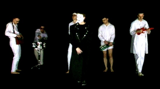 Máma Bubo v klipu z roku 1988