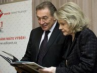 Karel Gott opět v Lucerně, ale tentokrát jinak!