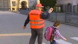 Dobrovolníci v Č. Budějovicích hlídají děti na přechodech