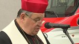Kardinál Duka požehnal hasičům
