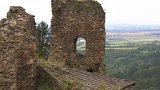 Zřícenina hradu Lichnice láká na výhled do okolí i pověsti