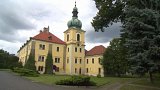 V Doksech na Českolipsku rozhodují spolu s volbami také o budoucnosti místního zámku.