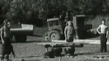 Stavba elektrického vedení v horách na Slovensku (1958)