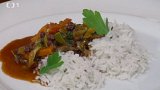 Zeleninový guláš s fazolemi adzuki a rýží basmati