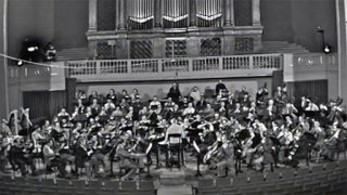 Česká filharmonie hraje a hovoří