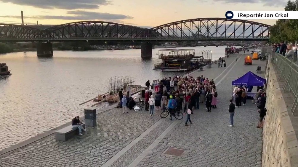 Vltava, Odkaz, Reflexe v Praze