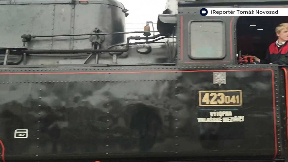 Mikul&aacute;&scaron;sk&yacute; vlak z Vala&scaron;sk&eacute;ho Meziř&iacute;č&iacute;