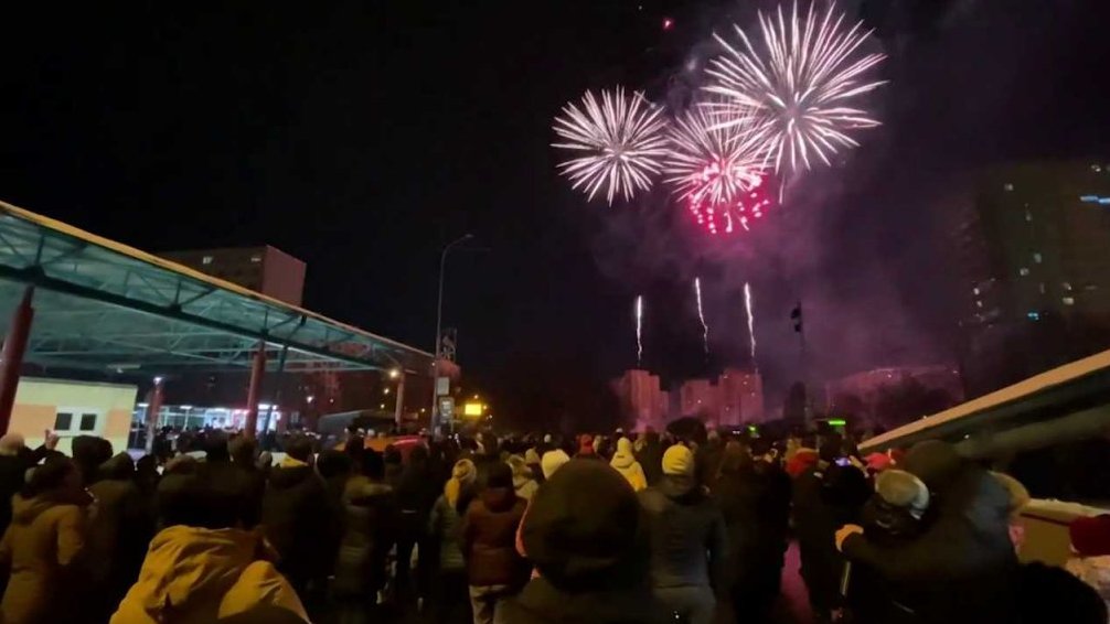 Novoročn&iacute; ohňostroj v Ostravě-Jihu