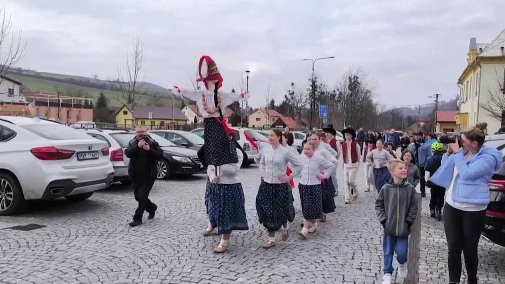 Vyn&aacute;&scaron;en&iacute; Mařeny v Kozlovic&iacute;ch