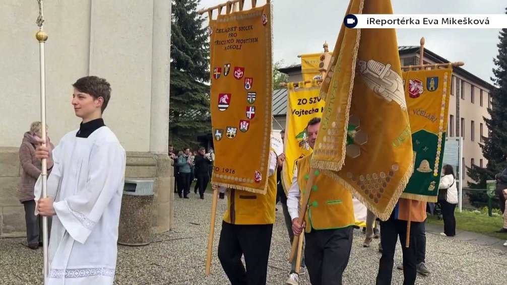 Včelařsk&aacute; pouť na Svat&eacute;m Host&yacute;ně