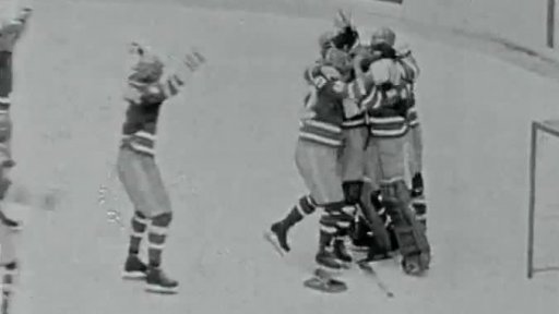 Československý tým se stal mistrem světa v hokeji. Ve finále porazil SSSR 3:2