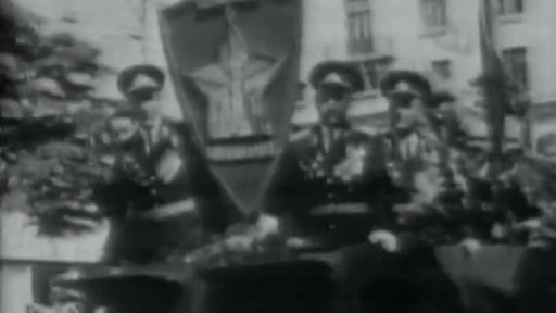 V rámci 30. výročí oslav vítězství v 2. světové válce vznikla slavná píseň Děň pobědy, nazpívaná Lvem Leščenkem