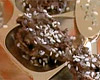 Pikantní chilli čokoládové hrudky se sušenými meruňkami