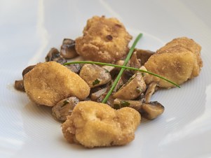 Celerové krokety s žampionovým ragú