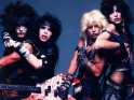 Mötley Crüe, zleva Nikki Sixx, Mick Mars, Vince Neil, Tommy Lee, 1983-4