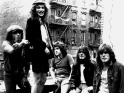 AC/DC, zleva Brian Johnson, Angus Young, Simon Wright, Malcolm Young, Cliff Williams, cca pol. 80. let
